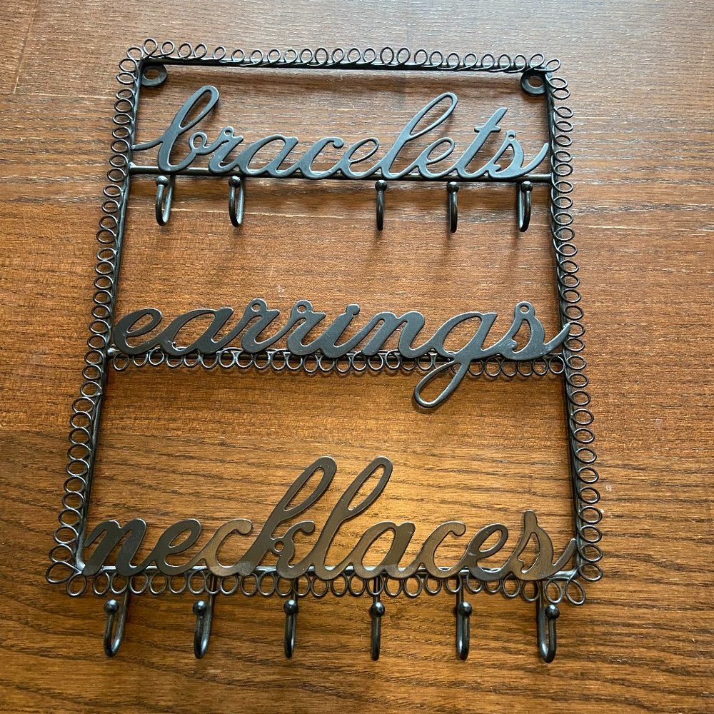 Jewelry organizer